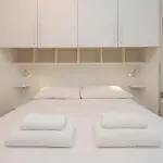 I Host - Nazario Sauro 14 * Milaan